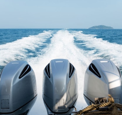 A view of the wake on a triple outboard motor speedboat
